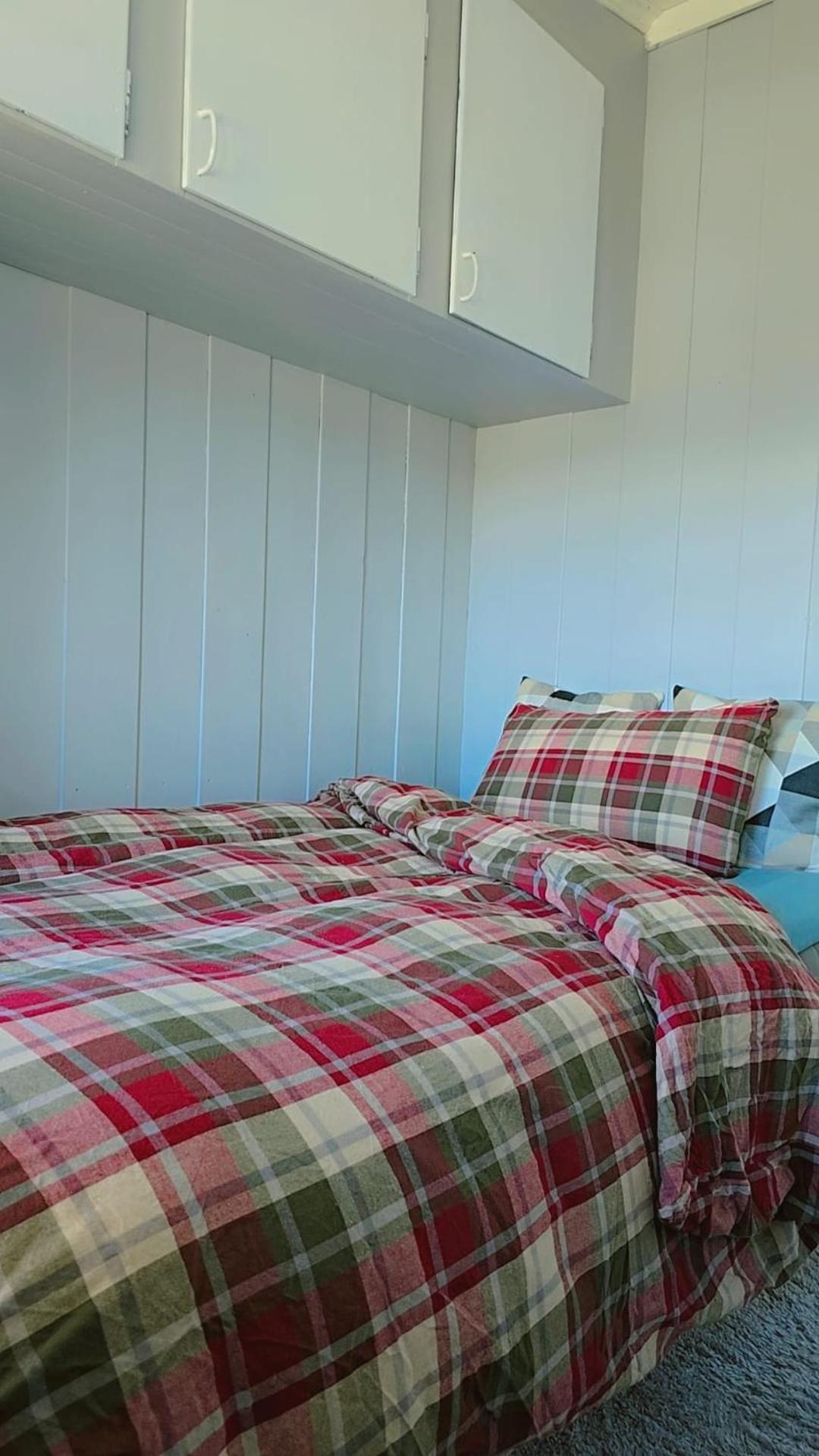 Room In Handsome Haven House Gjøvik Kültér fotó